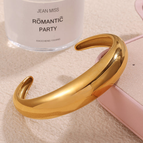 Brazalete Abierto Bañado en Oro 18K - Acero Inoxidable